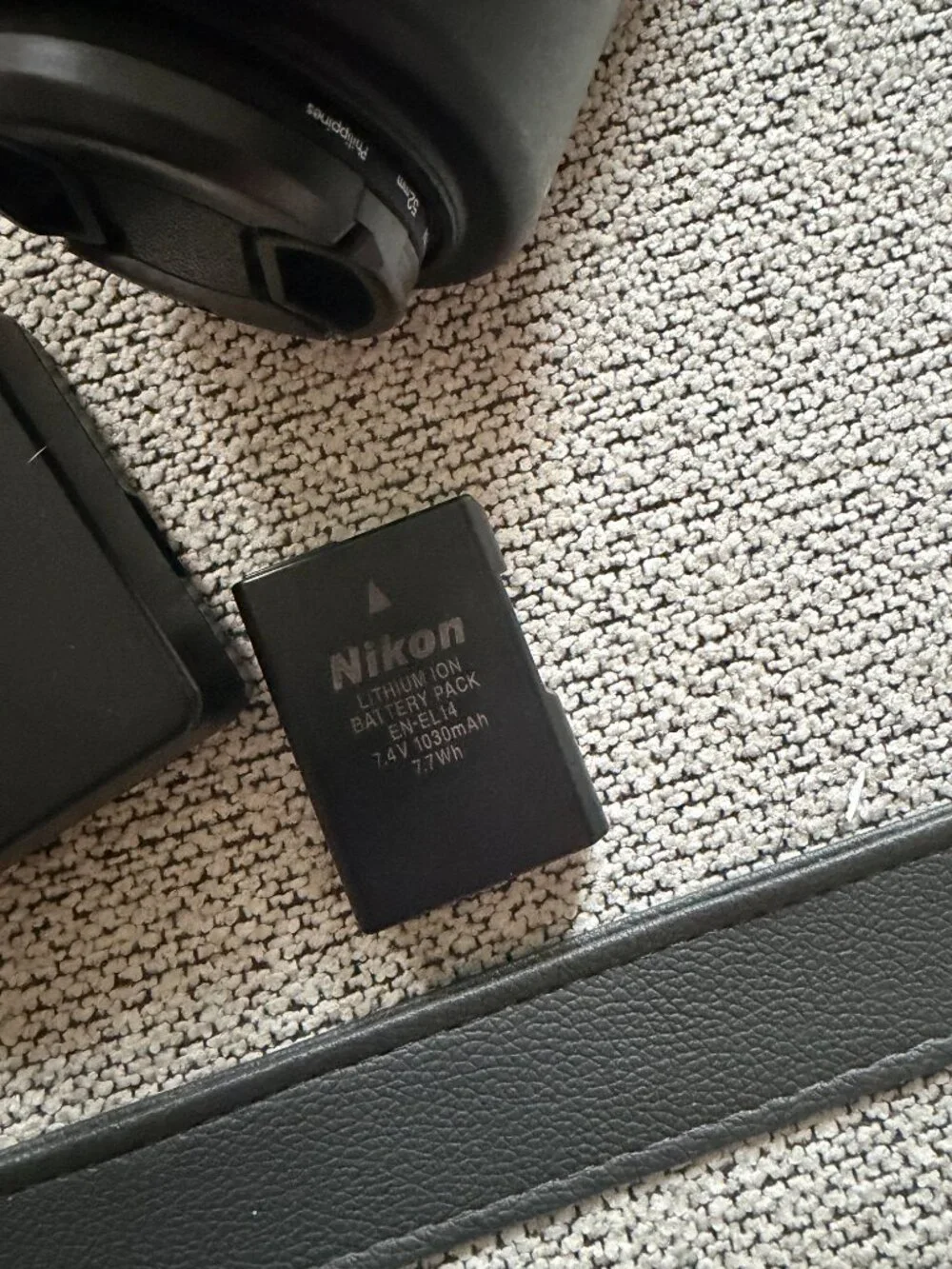 Nikon D3200 Camera SD card Battery Charger Strap Instruction Booklet